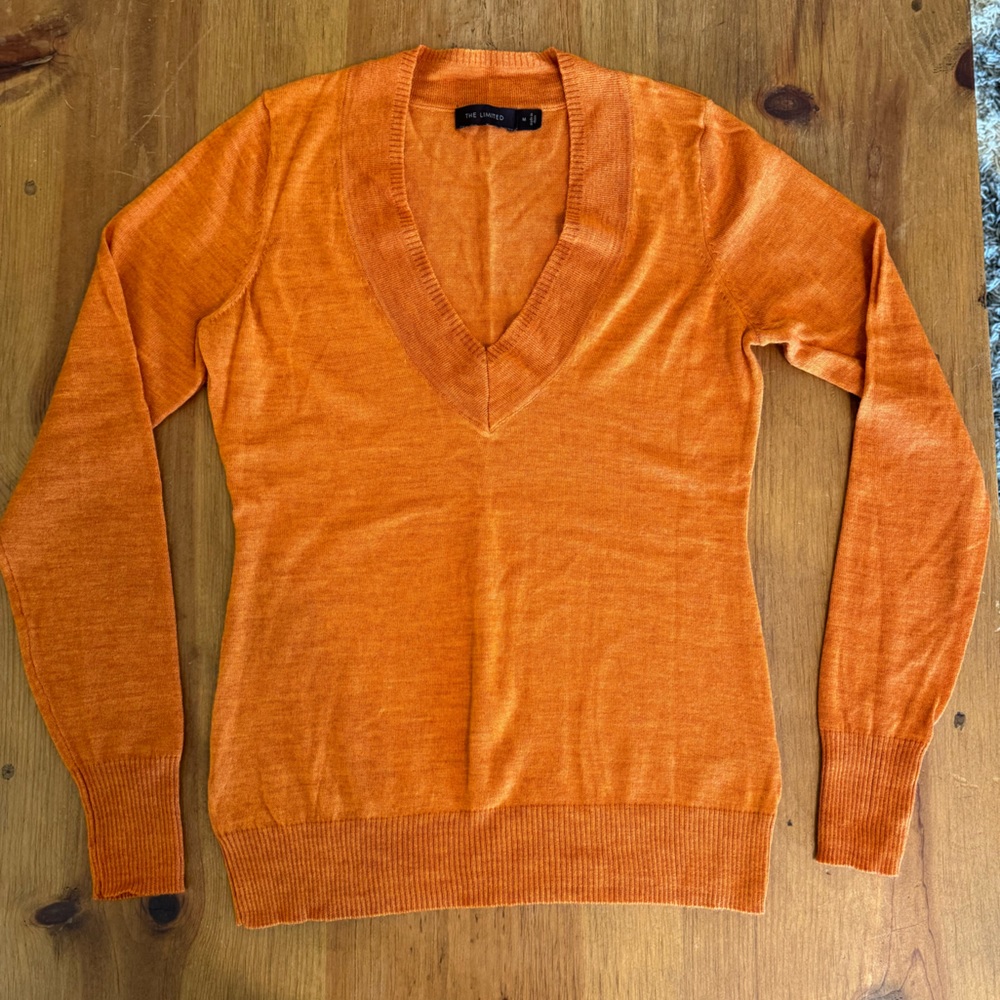 🧡 The Limited Sweater